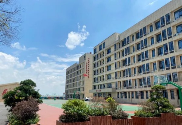 岳陽市江南通信職業(yè)技術(shù)學校有限公司,岳陽江南學校,岳陽江南通信學校,岳陽職業(yè)學校